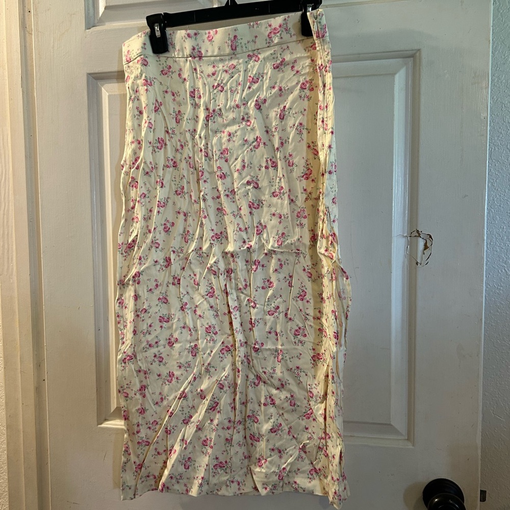 Zara Cream Maxi Skirt with Pink Floral Print